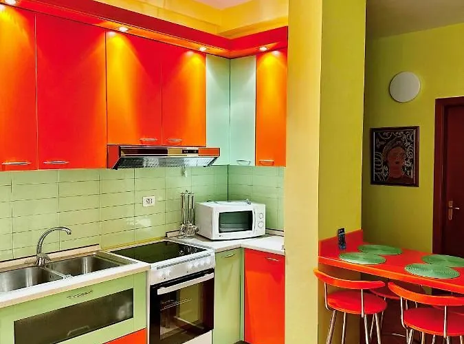 Rolling - Next To Premium & Grand Blue Fafa