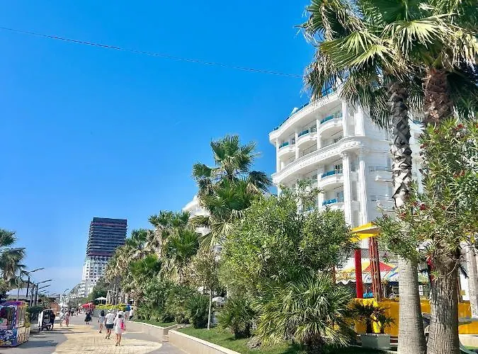 Apartamento Rolling - Next To Premium & Grand Blue Fafa